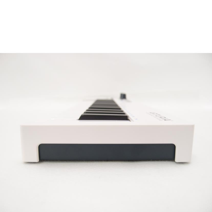 ARTURIA アートリア/MIDIキーボードコントローラー/KEYSTEP//201316/SAランク/69