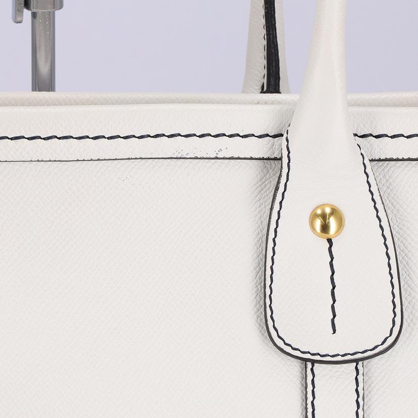 Ferragamo フェラガモ Ferragamo ガンチーニトート ホワイト カーフレザー レディース /ガンチーニトート/ホワイト/21-7306 //Bランク/37