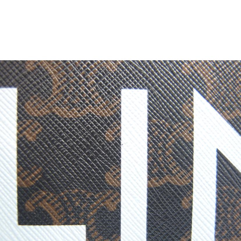 CELINE セリーヌ/トリオンフ スモール バーティカルカバトート/2way/191542BZK.04LU//F-GA-0291/Aランク/83