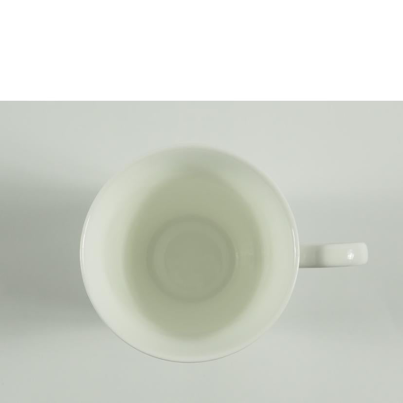 WEDGWOOD ウェッジウッド/STRAWBERRY AND VINE ペアマグカップ・ディナープレートセット//SAランク/79