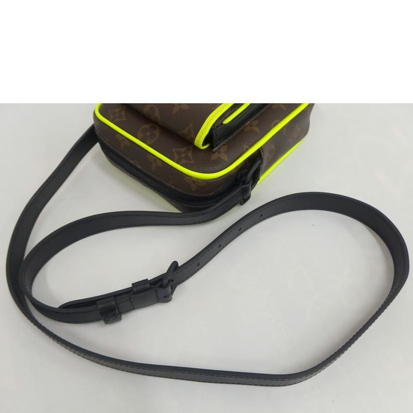 LV ルイヴィトン/クリストファーウエアラブルウォレット/M80793//ICタグ/Aランク/82