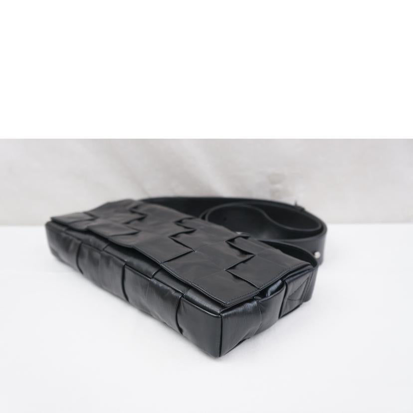 BOTTEGA ボッテガヴェネタ/カセット レザーショルダー//Aランク/67