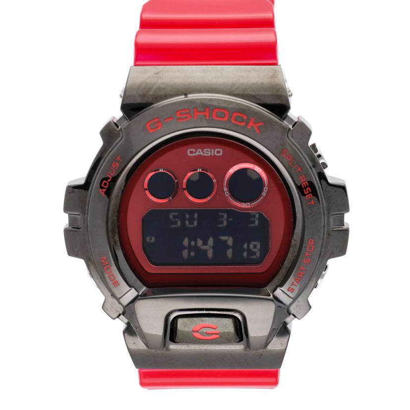 CASIO カシオ CASIO G-SHOCK メタルベゼル 三つ目/G-SHOCK/メタルベゼル/三つ目/GM-6900B-4JF//323*/Aランク/37