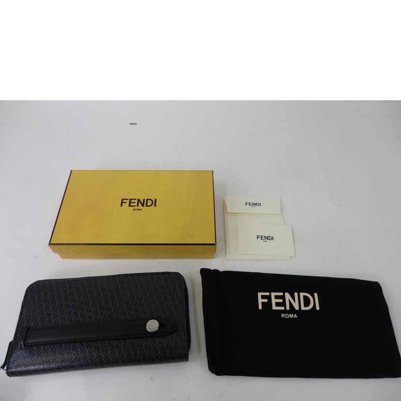FENDI フェンディ/ズッカ コンチネンタル/ジップアラウンド//Aランク/84
