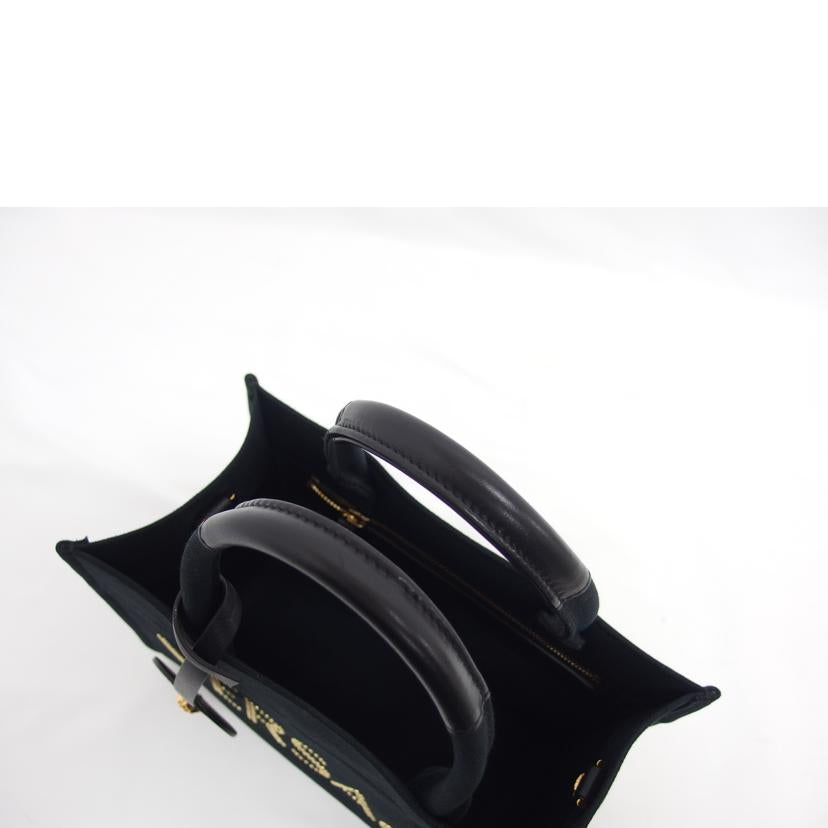 VERSACE ヴェルサーチェ ハンドバッグ トートバッグ ショルダーバッグ ゴールド金具 メデューサ /スタッズロゴ/キャンバス2WAYバッグ/ブラック/1A10397//ABランク/04
