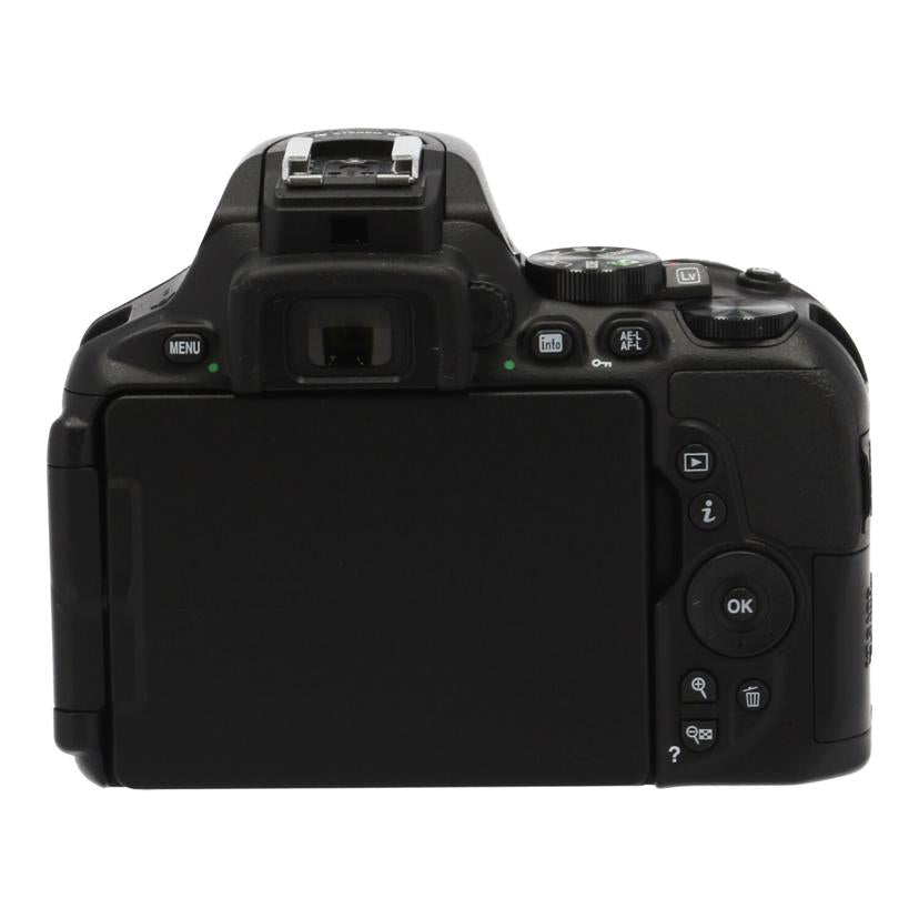 Nikon ニコン/デジタル一眼ダブルズームキット/D5600 ダブルズームキット//2120267/Bランク/82