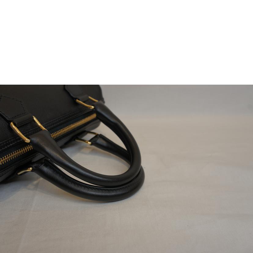 CELINE セリーヌ/キュイルトリオンフスモールボストンブラック//Aランク/92