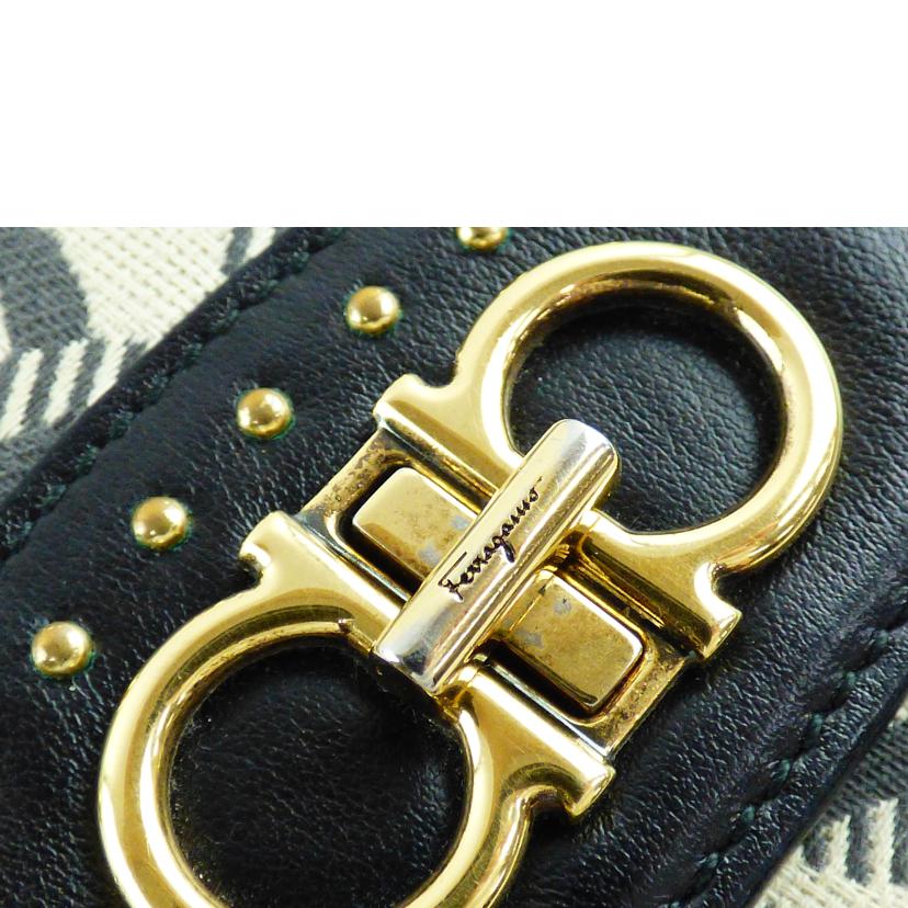 Ferragamo フェラガモ/長財布//JP-22 D586/Bランク/64