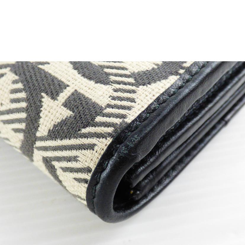 Ferragamo フェラガモ/長財布//JP-22 D586/Bランク/64