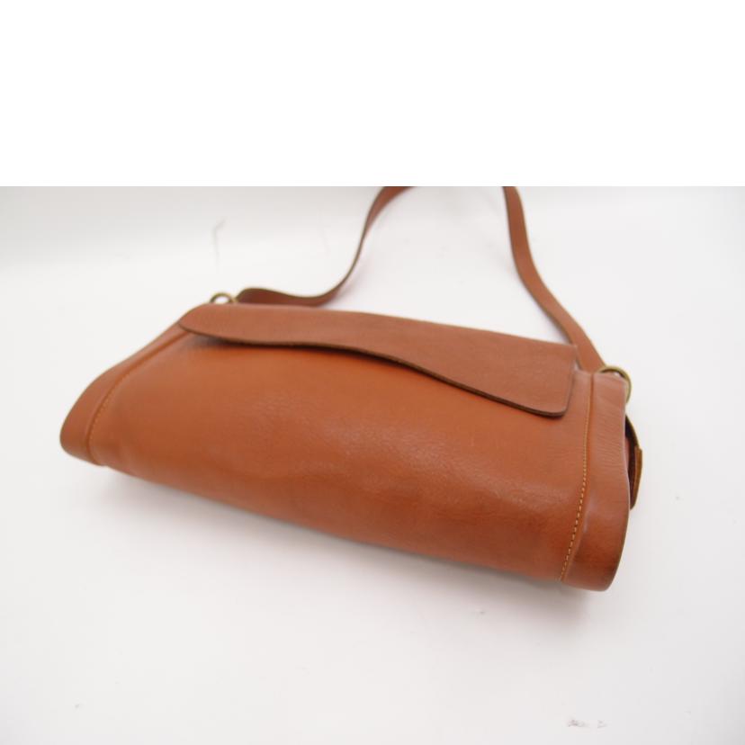 IL BISONTE イルビゾンテ/IL BISONTE レザーショルダーバッグ//Aランク/69