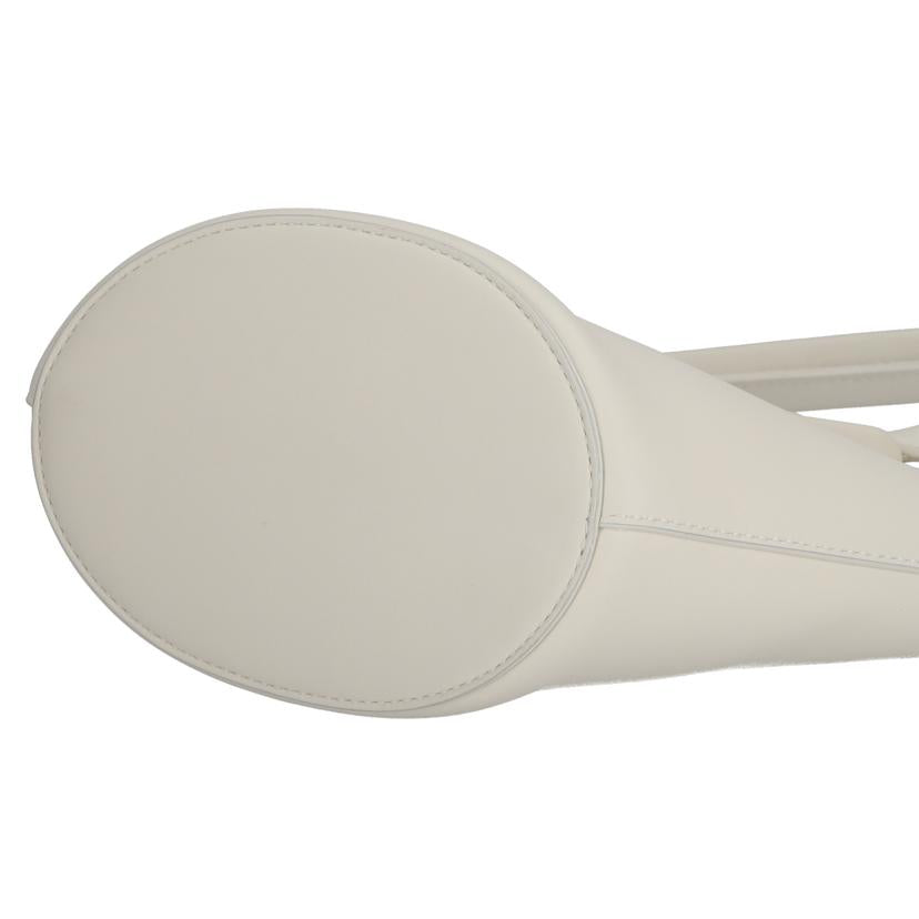 BOTTEGA VENETA ボッテガヴェネタ/スモールバスケットトート/フレンチカーフ/ホワイト/592133//RFI*/Bランク/75