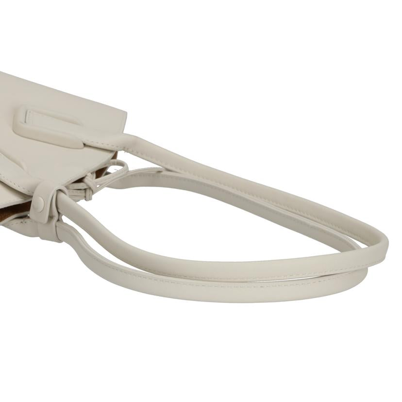 BOTTEGA VENETA ボッテガヴェネタ/スモールバスケットトート/フレンチカーフ/ホワイト/592133//RFI*/Bランク/75