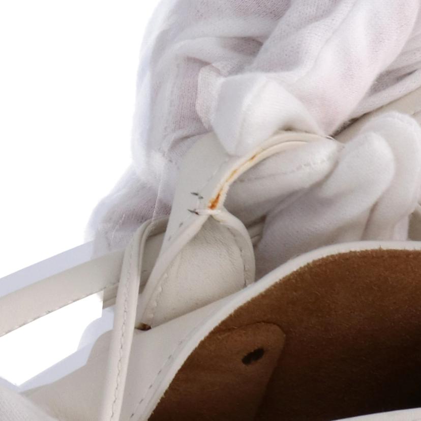 BOTTEGA VENETA ボッテガヴェネタ/スモールバスケットトート/フレンチカーフ/ホワイト/592133//RFI*/Bランク/75