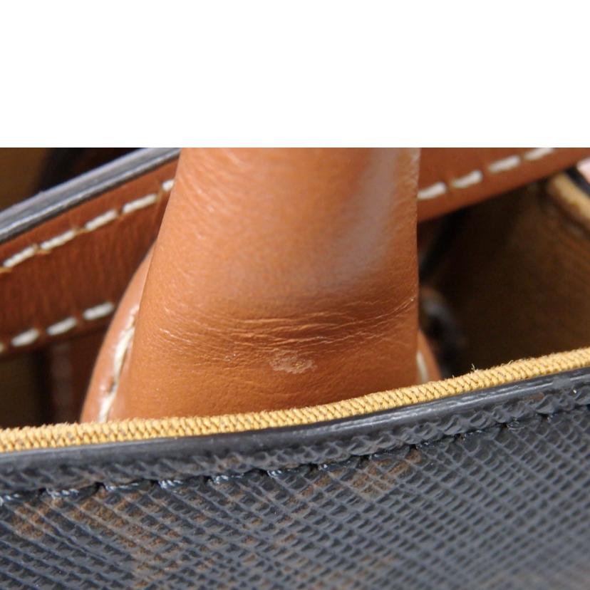 CELINE セリーヌ/ミニ バーティカル トリオンフ 2WAYショルダーバッグ/194372BZK.04LU//U-S****************/ABランク/76