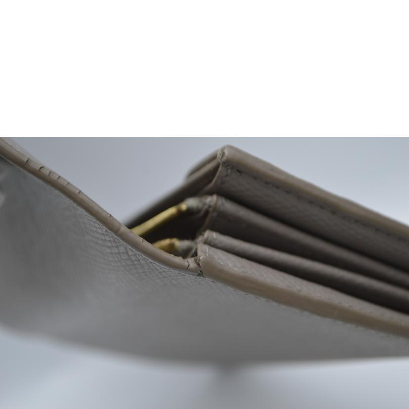 CELINE セリーヌ/グレインドカーフスキンラージフラップ長財布/10B563BEL//W-F******/Bランク/89