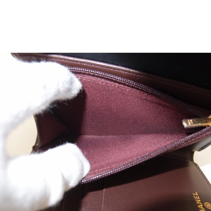 CHANEL シャネル 三つ折り財布 ココマーク レザー ゴールド金具 レディース/マトラッセラムスキン・ミディアムフラップウォレット/AP0232//E31JL13E/Aランク/69