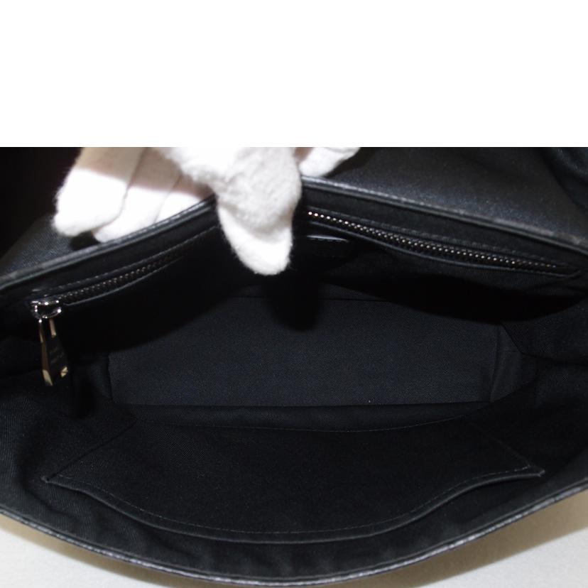 LOUIS VUITTON ルイヴィトン ビトン モノグラムエクリプス 黒 ショルダーバッグ メッセンジャーバッグ 斜め掛け 肩掛け メンズ レディース/メッセンジャーヴォワヤージュPM/エクリプス/M40511//FO2***/Aランク/69