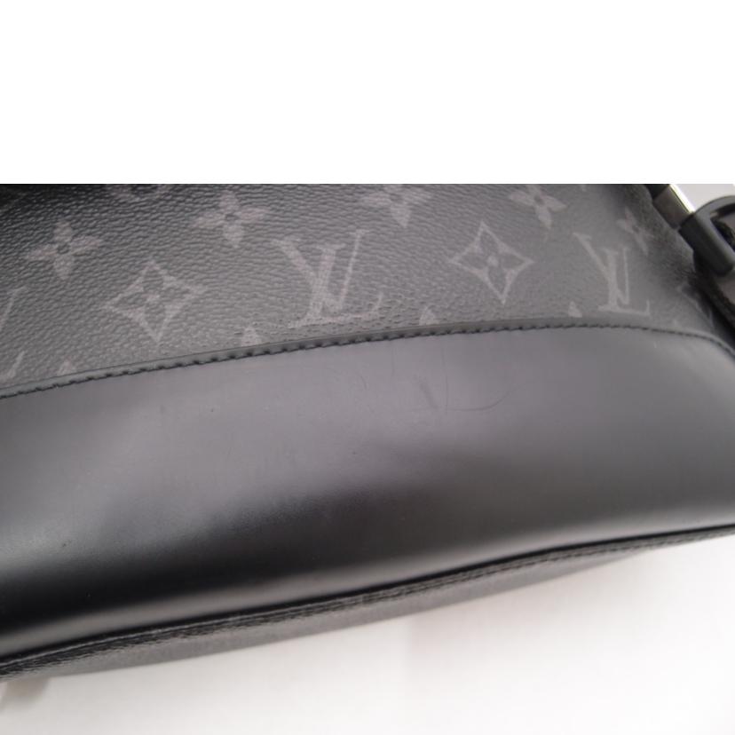 LOUIS VUITTON ルイヴィトン ビトン モノグラムエクリプス 黒 ショルダーバッグ メッセンジャーバッグ 斜め掛け 肩掛け メンズ レディース/メッセンジャーヴォワヤージュPM/エクリプス/M40511//FO2***/Aランク/69
