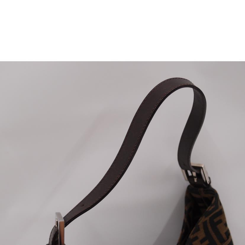FENDI フェンディ/ズッカ柄ワンショルダー/26569//Aランク/69