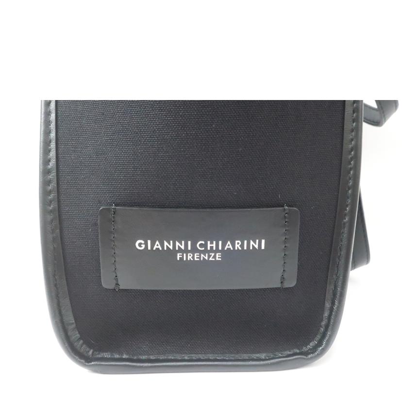 GIANNI　CHIARINI ジャンニキアリーニ/トートバッグ　ポーチ付き　ブラック×ライトベージュ//Aランク/65