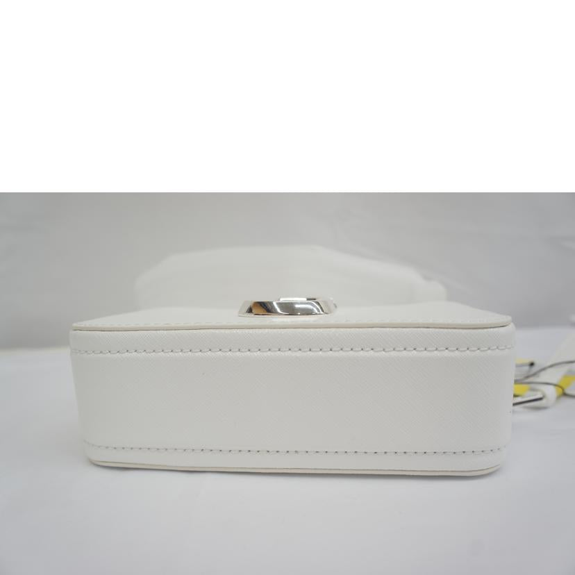 MARC　JACOBS マークジェイコブス/THE　SNAPSHOTショルダー/M0014867-100//SP2*/Sランク/05