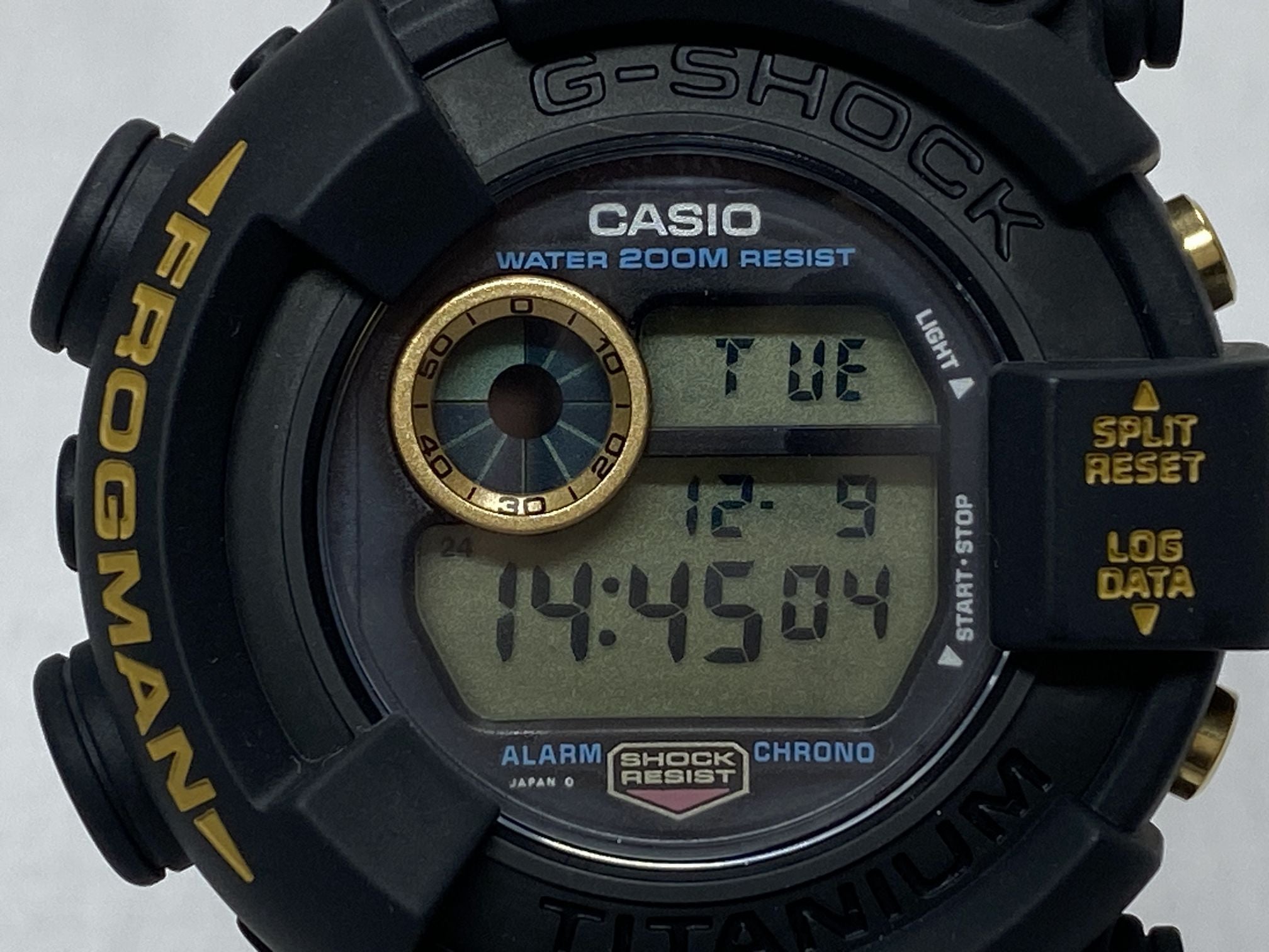 CASIO カシオ/ G-SHOCK 2代目フロッグマン 黒金蛙/DW-8200B-9A//552***/ABランク/52【中古】