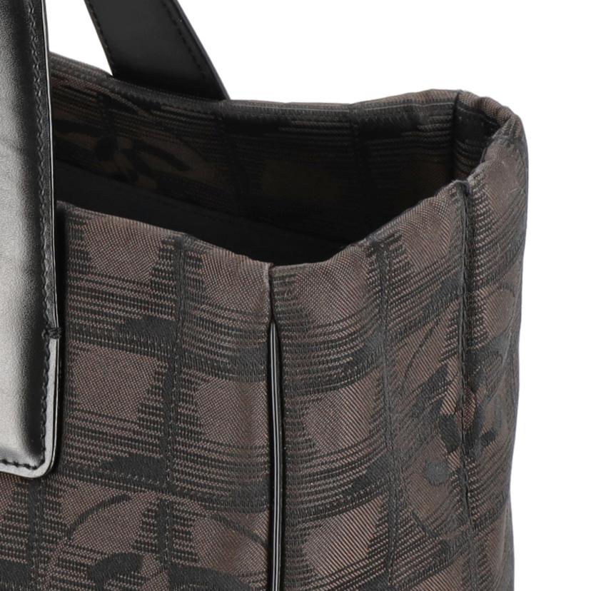 CHANEL　/ニュートラベルライントートPM　/A20457//921****/SAランク/24