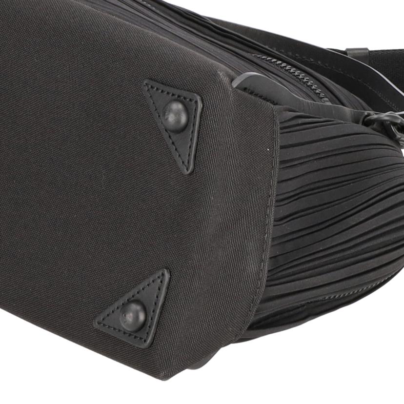 issey　miyake ｲｯｾｲﾐﾔｹ/2wayハンドバッグ／プリーツプリーズ/PP55AG551//7574090/ABランク/93