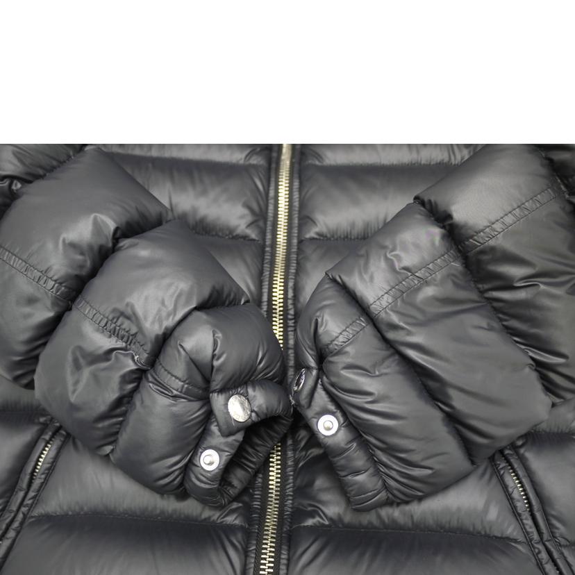 PRADA プラダ/トライアングルロゴダウンジャケット/SGA654R142AR0//Aランク/69