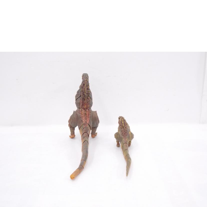 BANDAI バンダイ/S．H．M　ゴジラ　2016　第2形態＆第3形態セット//ABランク/42