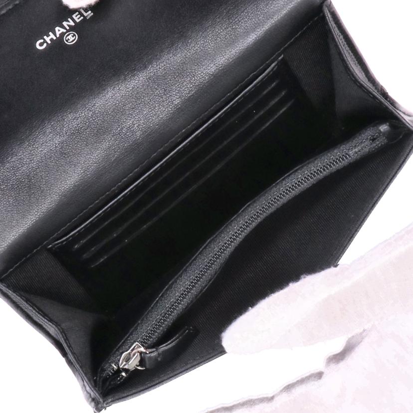 CHANEL シャネル/マトラッセ二つ折り財布／ラムスキン//109*****/ABランク/94