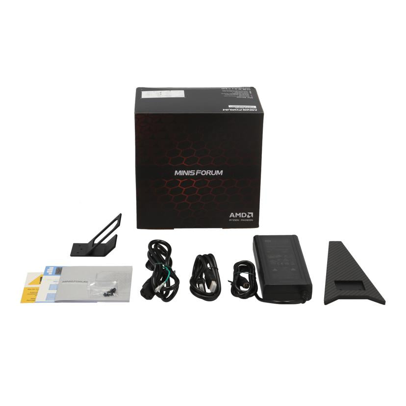 MINISFORUM ミニズフォーラム/Win11ミニゲーミング　PC/HX100G-32/1TB-W11Pro(7840HS+6650M)//HD036UX10GEDMHG00028/ABランク/62