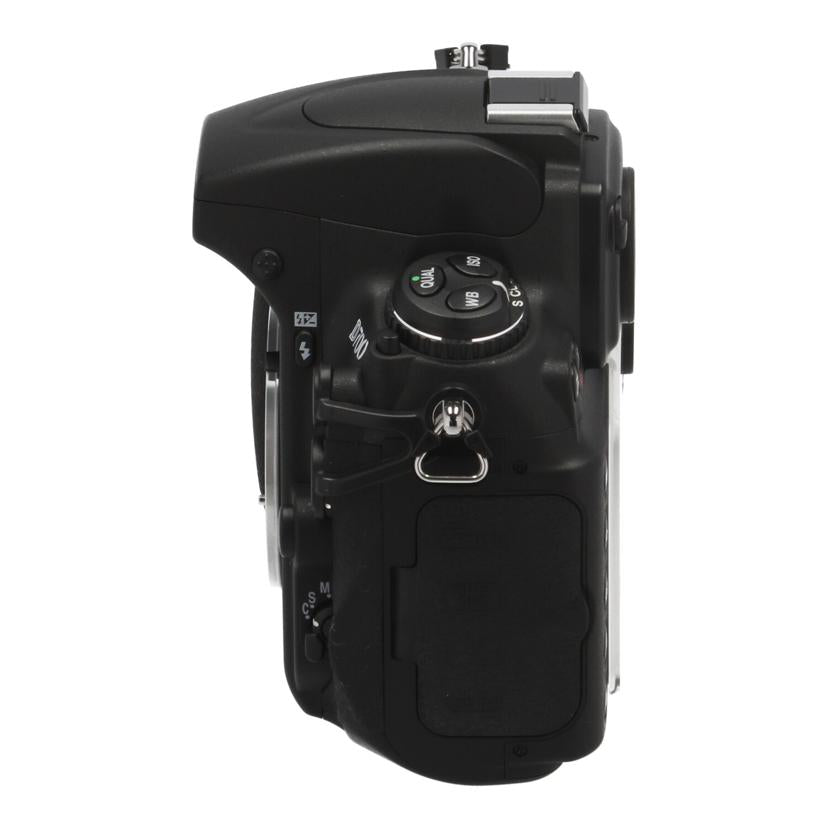 Nikon ニコン　/デジタル一眼　ボディ/D700 ﾎﾞﾃﾞｨ//2161683/Bランク/62