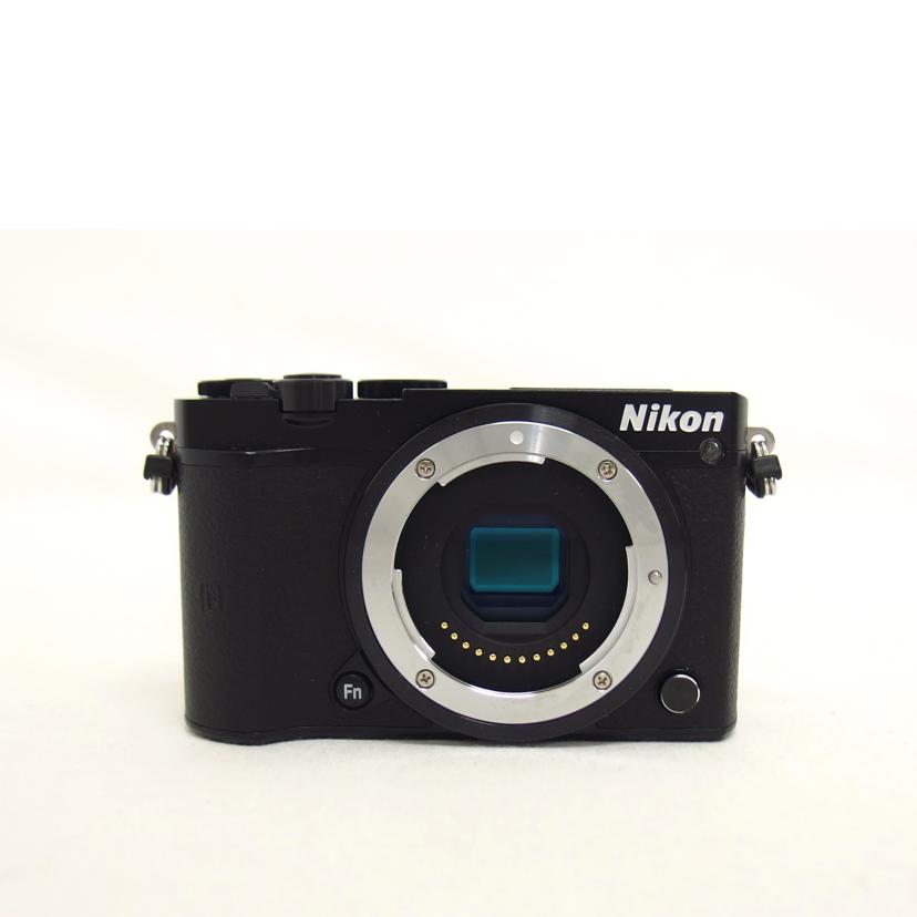 Nikon ニコン/Nikon　1　J5／ミラーレス一眼／ダブルズームキット/Nikon 1 J5//21012576/ABランク/04