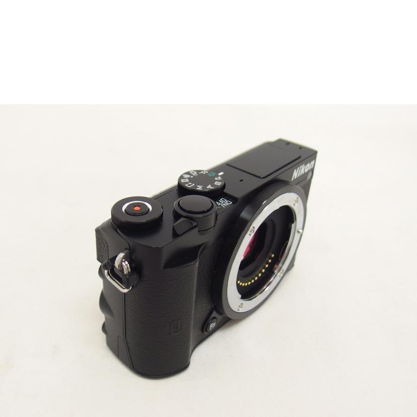 Nikon ニコン/Nikon　1　J5／ミラーレス一眼／ダブルズームキット/Nikon 1 J5//21012576/ABランク/04