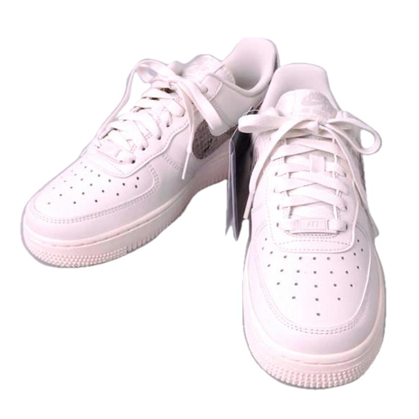 NIKE ナイキ/WMNS　AIR　FORCE　1＇07/DD8959-002//Aランク/76