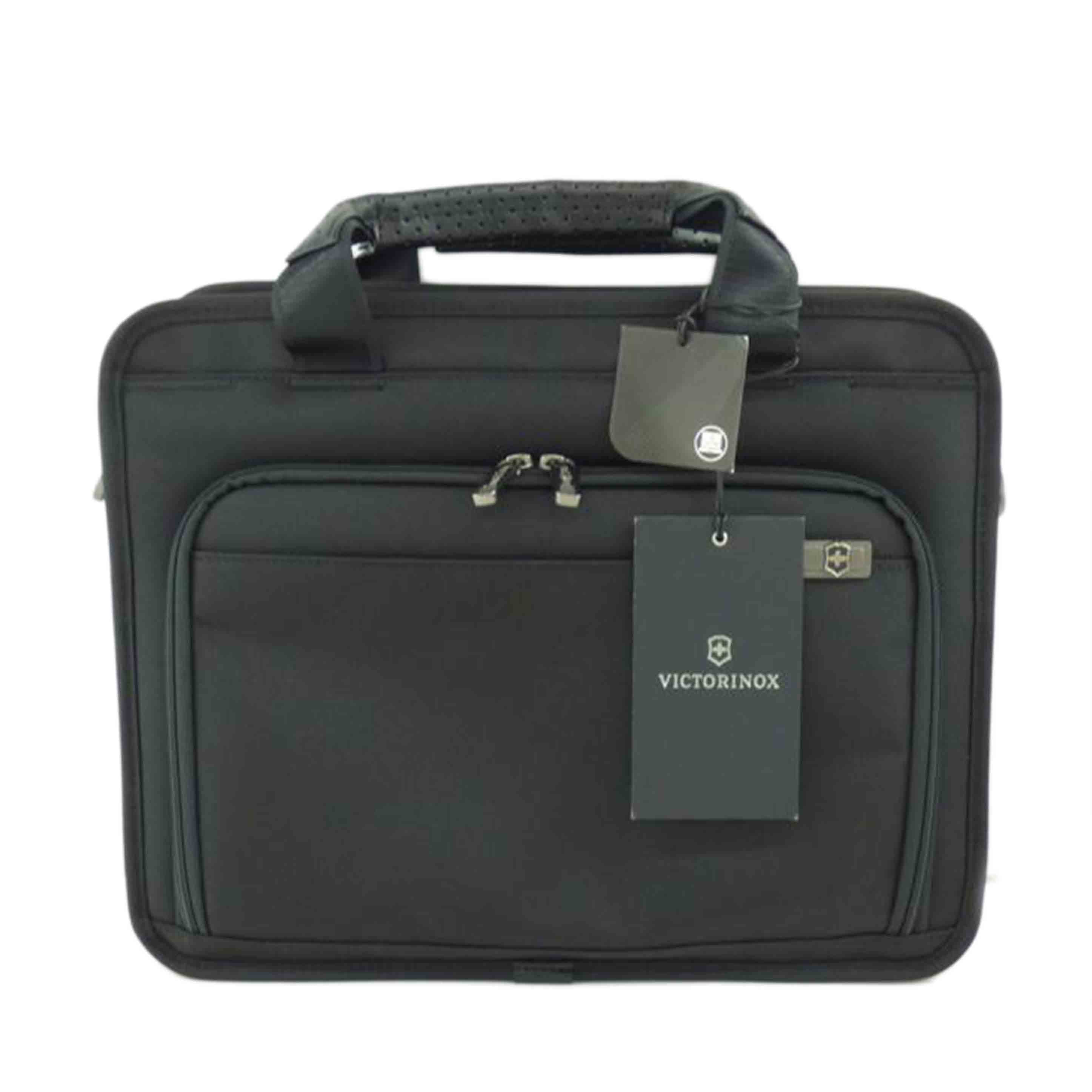 VICTORINOX ﾋﾞｸﾄﾘﾉｯｸｽ/ビジネスバッグ/WAINWRIGHT 13//31 3215 01/Aランク/64