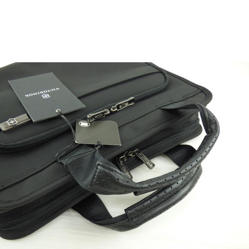 VICTORINOX ﾋﾞｸﾄﾘﾉｯｸｽ/ビジネスバッグ/WAINWRIGHT 13//31 3215 01/Aランク/64