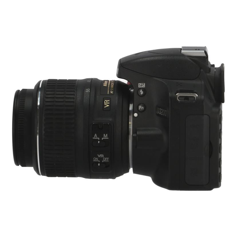 Nikon ニコン　/デジタル一眼　レンズキット/D3200 ﾚﾝｽﾞｷｯﾄ//2236419/Bランク/85