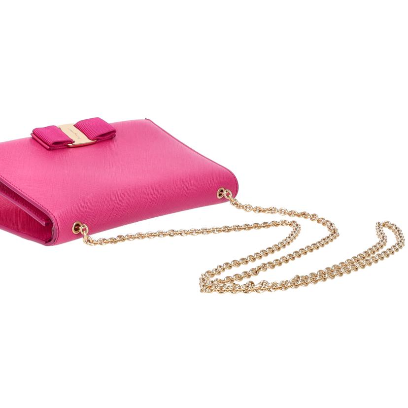 Ferragamo/Ferragamo　ヴァラリボンチェーンショルダー　/AU-22/B558//SAランク/78