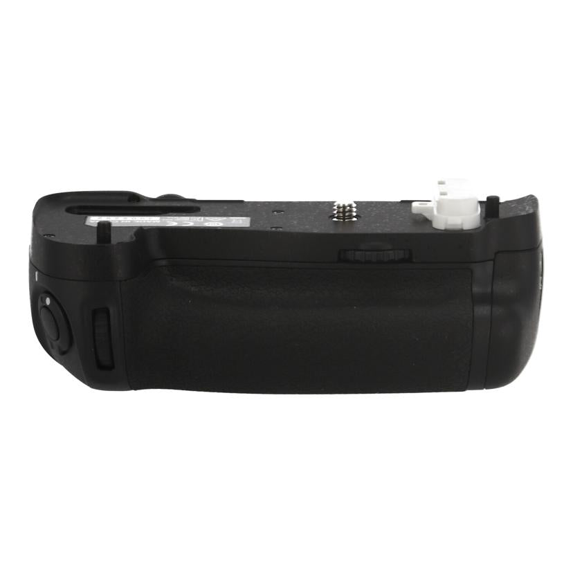 Nikon ニコン　/マルチパワーバッテリーパック/MB-D16//3008262/Bランク/62