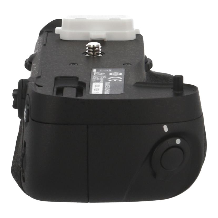 Nikon ニコン　/マルチパワーバッテリーパック/MB-D16//3008262/Bランク/62