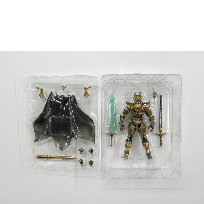 BANDAI バンダイ/魔戒可動 牙狼 黄金騎士 ガロ/GARO//Aランク/81