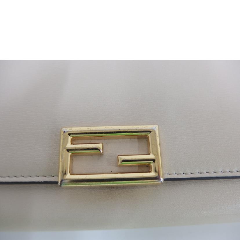 FENDI フェンディー/レザー折り畳み財布//Bランク/82