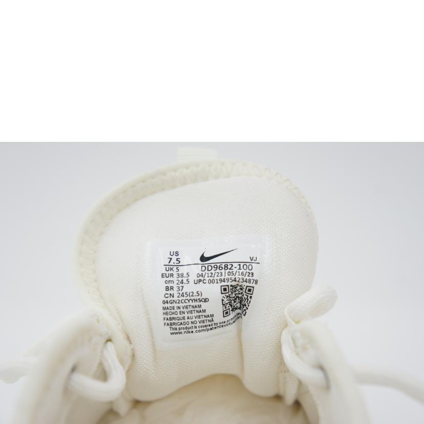 NIKE ナイキ/WMNS　TC　7900/DD9682-100//Aランク/05