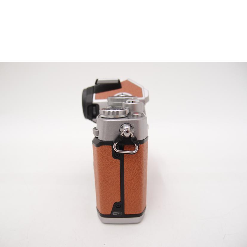 Nikon ニコン/プレミアムエクステリア　ウォルナットブラウン／ミラーレス一眼/Zfcﾎﾞﾃﾞｨ//2002352/Aランク/69