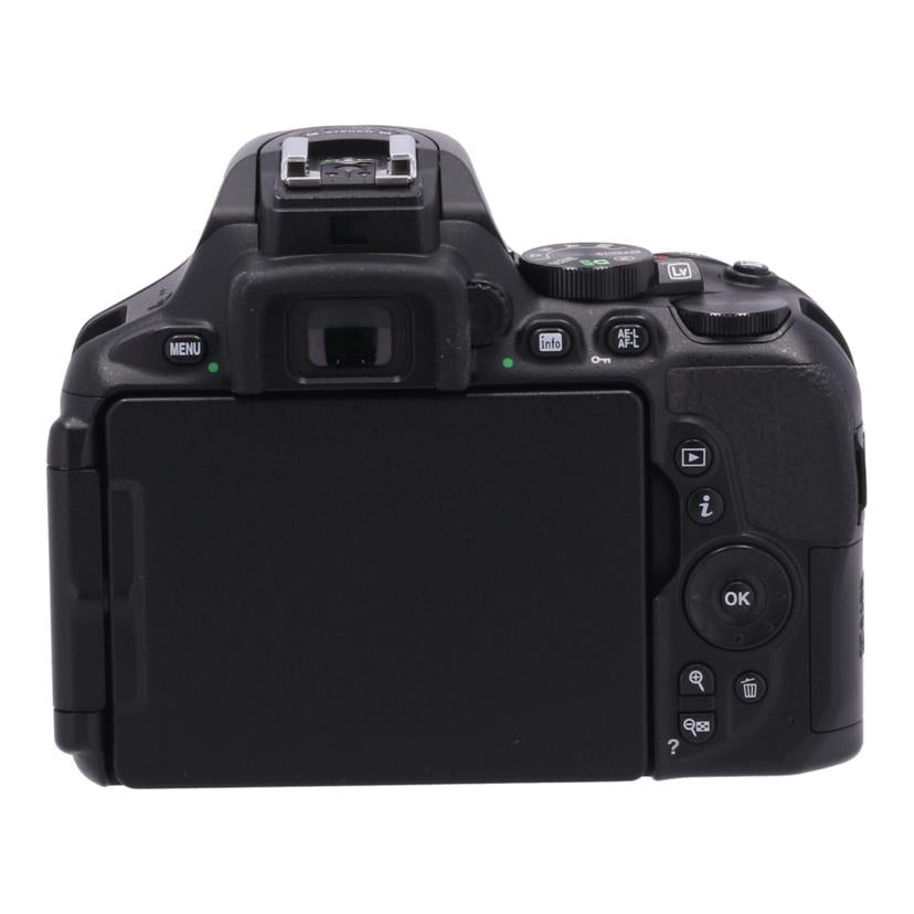 Nikon ニコン　/デジタル一眼　ダブルズームキット/D5600 ﾀﾞﾌﾞﾙｽﾞｰﾑｷｯﾄ//2006010/Bランク/69