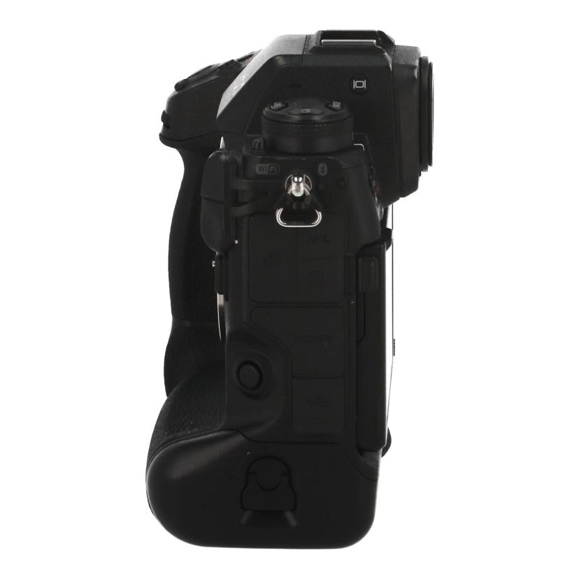 Nikon ニコン　/ミラーレス一眼　ボディ/Z9  ﾎﾞﾃﾞｨ//2002932/Bランク/01