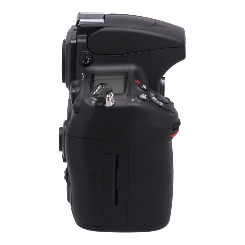 Nikon ニコン　/デジタル一眼　ボディ/D700 ﾎﾞﾃﾞｨ//2244863/Bランク/62