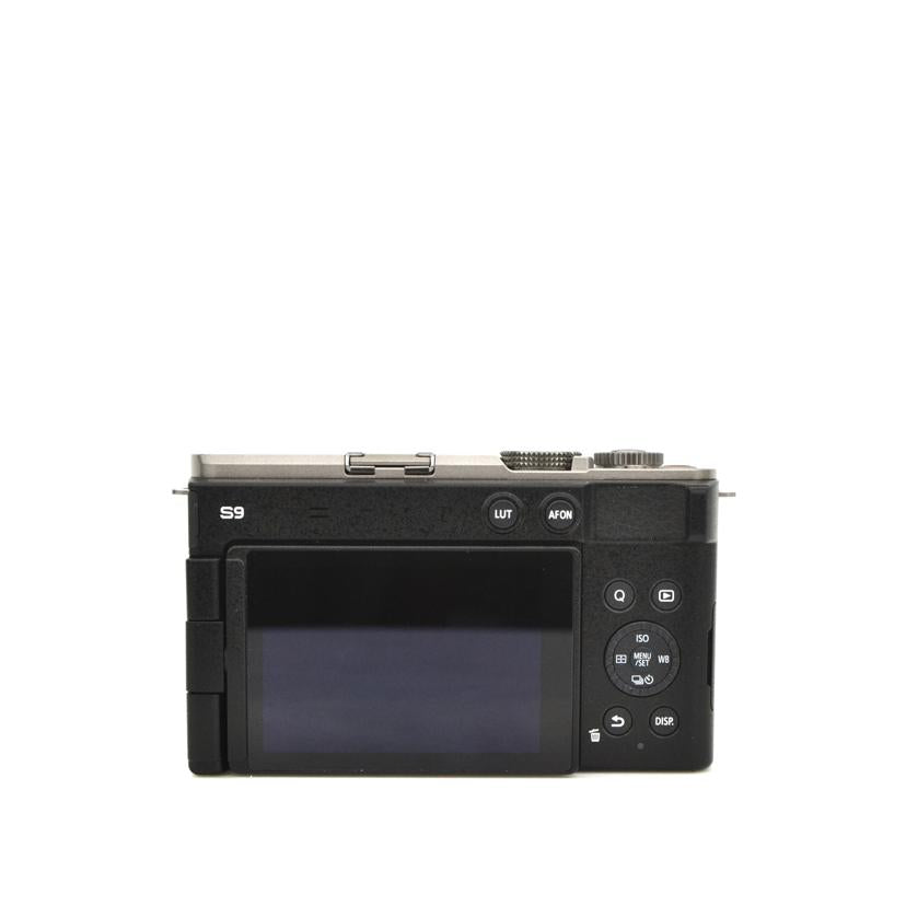 Panasonic パナソニック/　ミラーレス一眼／DC－S9N　／18－40㎜/ DC-S9N /18-40㎜//WG4JB001826/Aランク/75